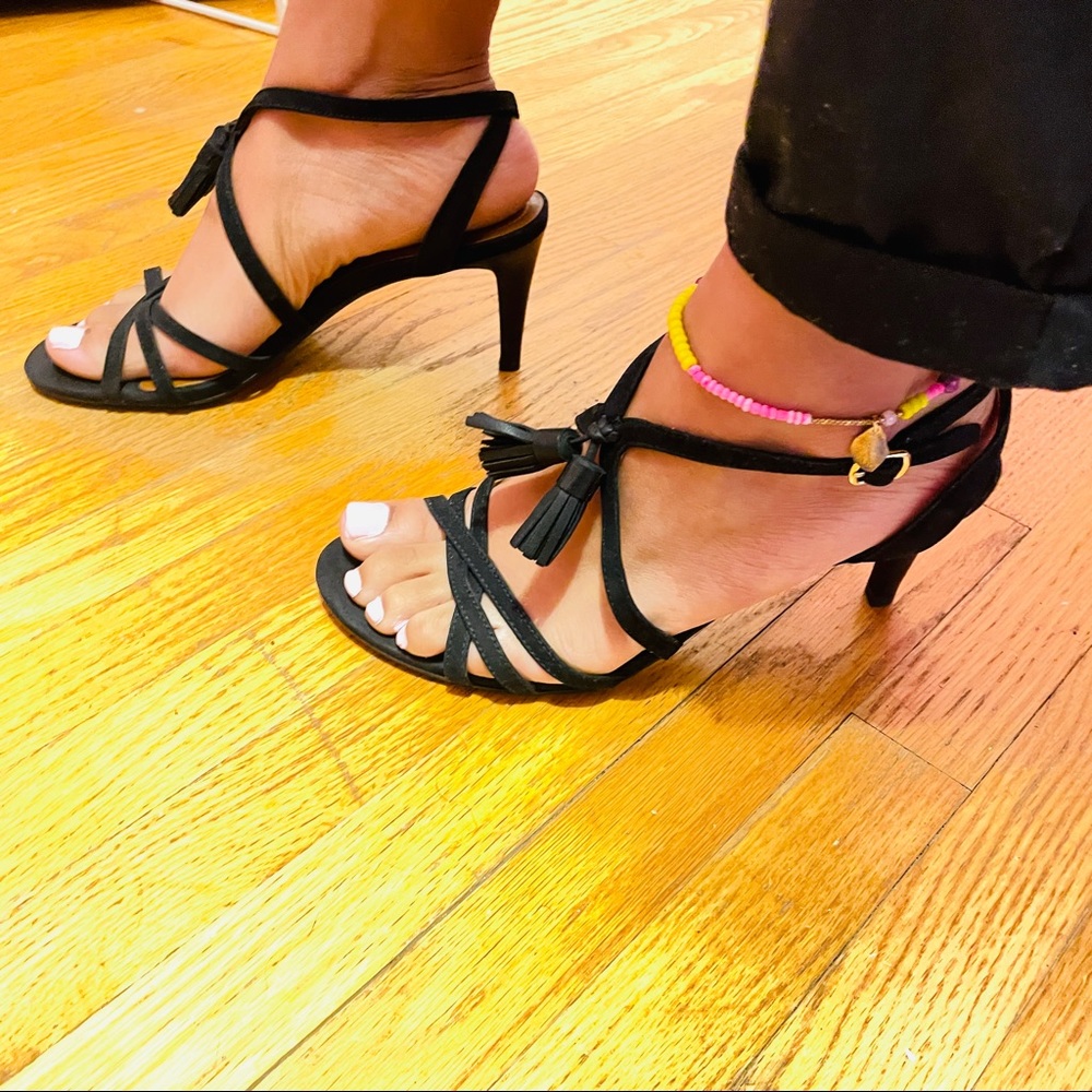 Ralph Lauren women’s ankle high Nubuck heel.